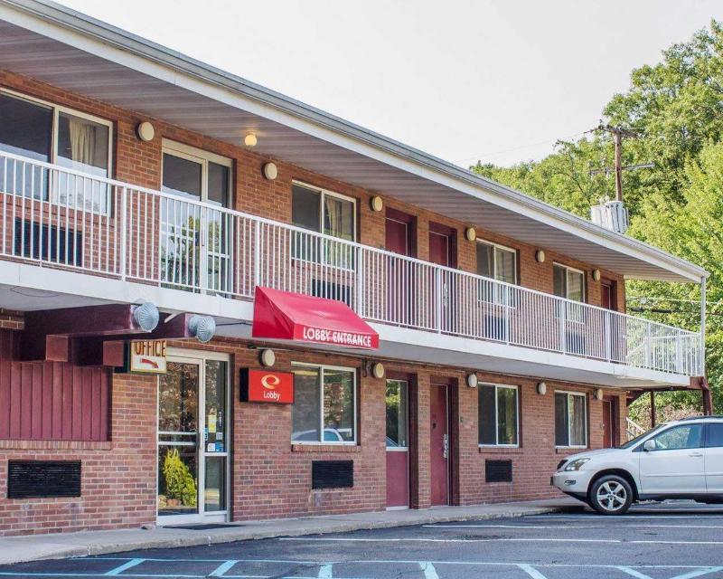 Econo Lodge Inn & Suites Lake Harmony - Pocono Mountains Area White Haven Exterior foto